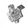 Broadband dc blocked protector